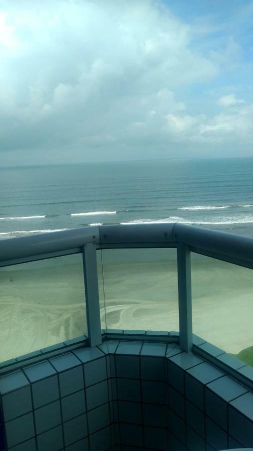 Belo Apartamento Com Vistas Para O Mar - Pe Na Areia - Churrasqueira Na Varanda Praia Grande  Exteriér fotografie
